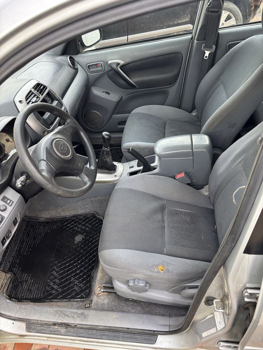 Toyota Rav4 2003r. NA CZĘŚCI