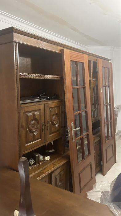 Ofereço mobilia de sala e quarto