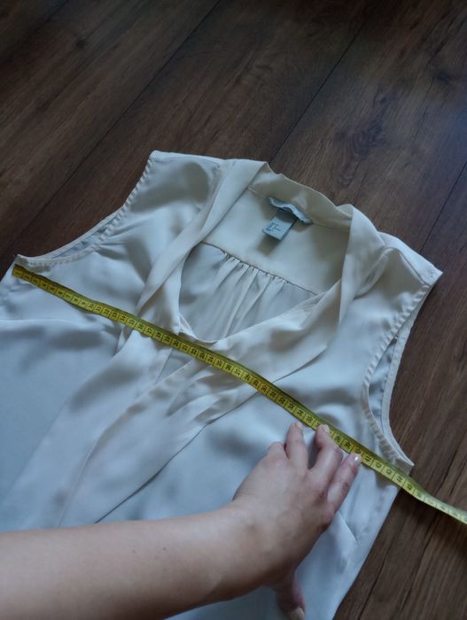 Bluzka H&M bez rękawów