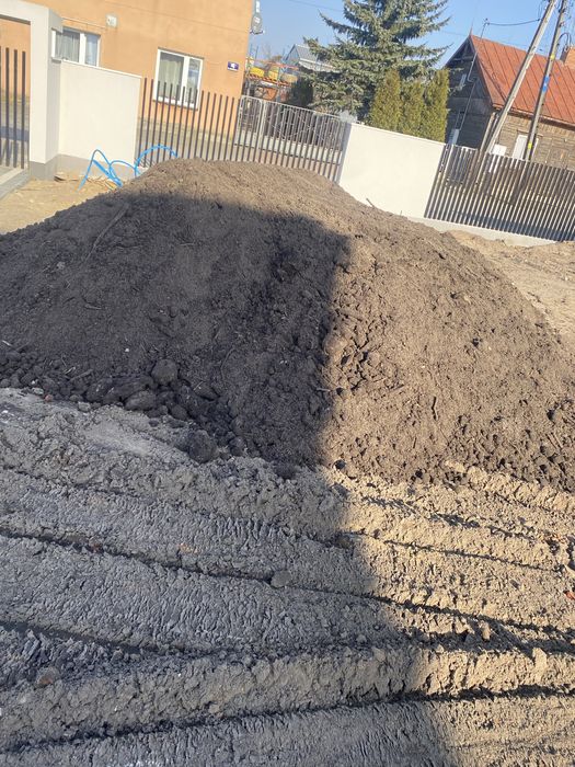 Piach żwir kruszywa czarnoziem usługi koparkami