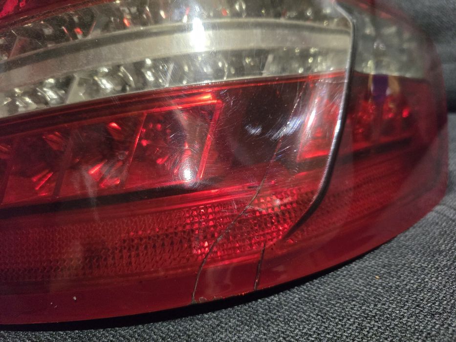 Mercedes W212 lampy tył lewa/ prawa sedan USA