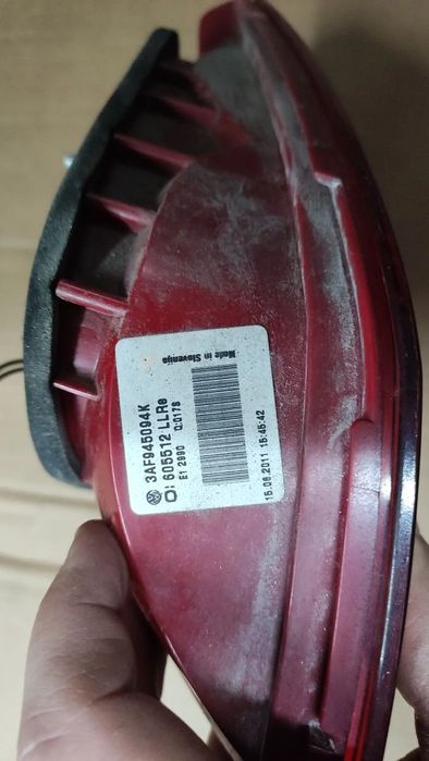 lampy tylne w klape vw passat b7 kombi komplet