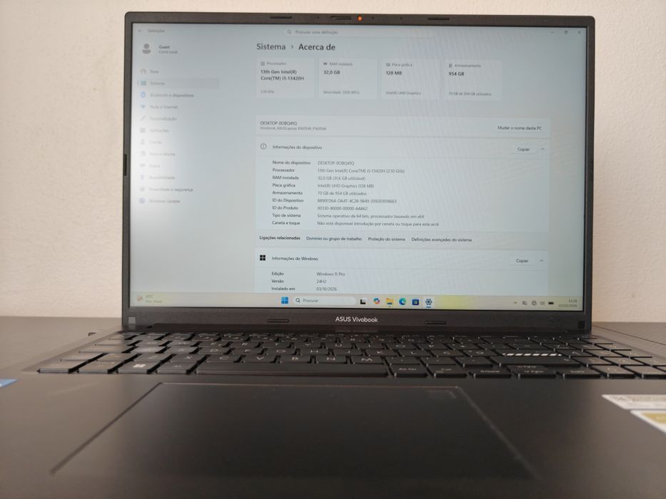 ASUS Vivobook F1650V