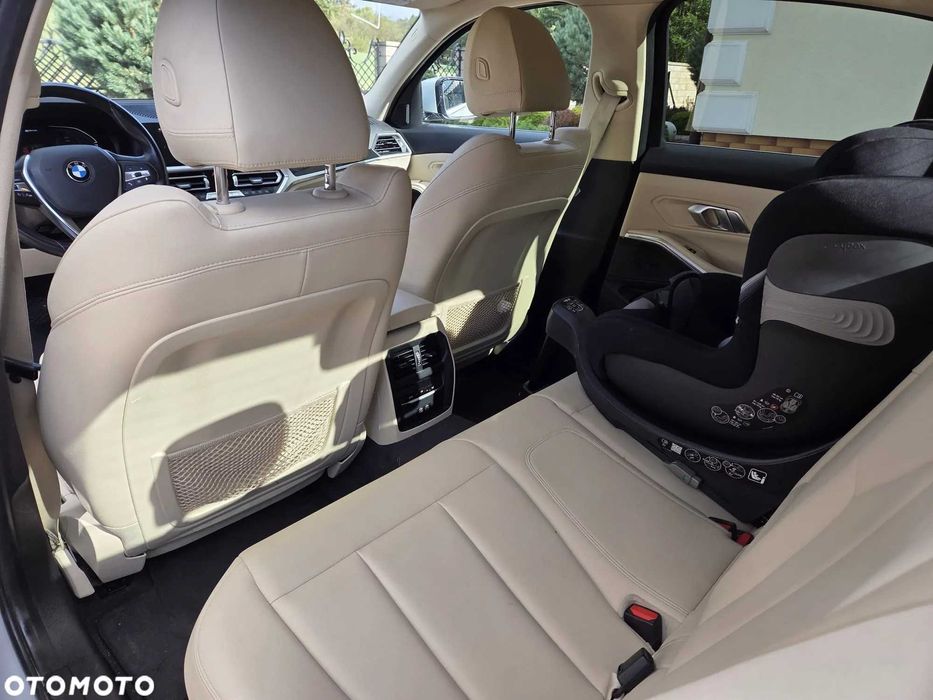 BMW Seria 3 G20 330e xDrive Luxury Plug-in GWARANCJA Jasne wnętrze