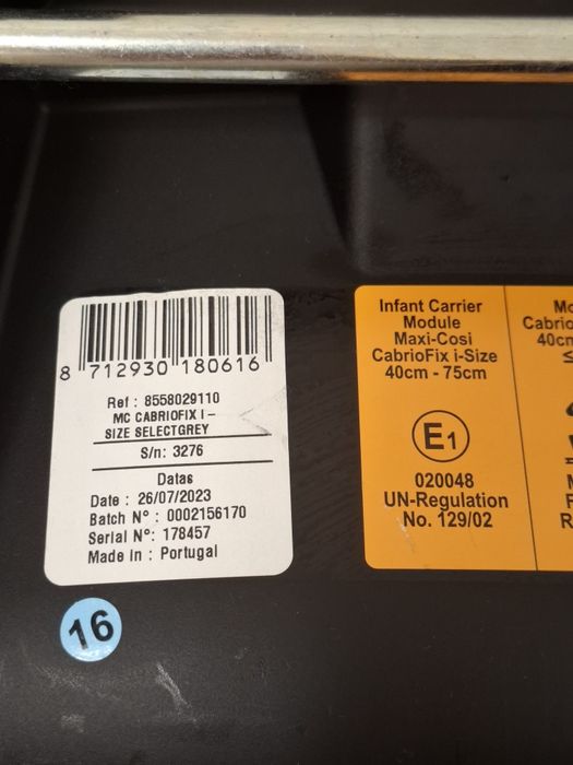 Продам автокрісло Maxi Cosi Cabriofix