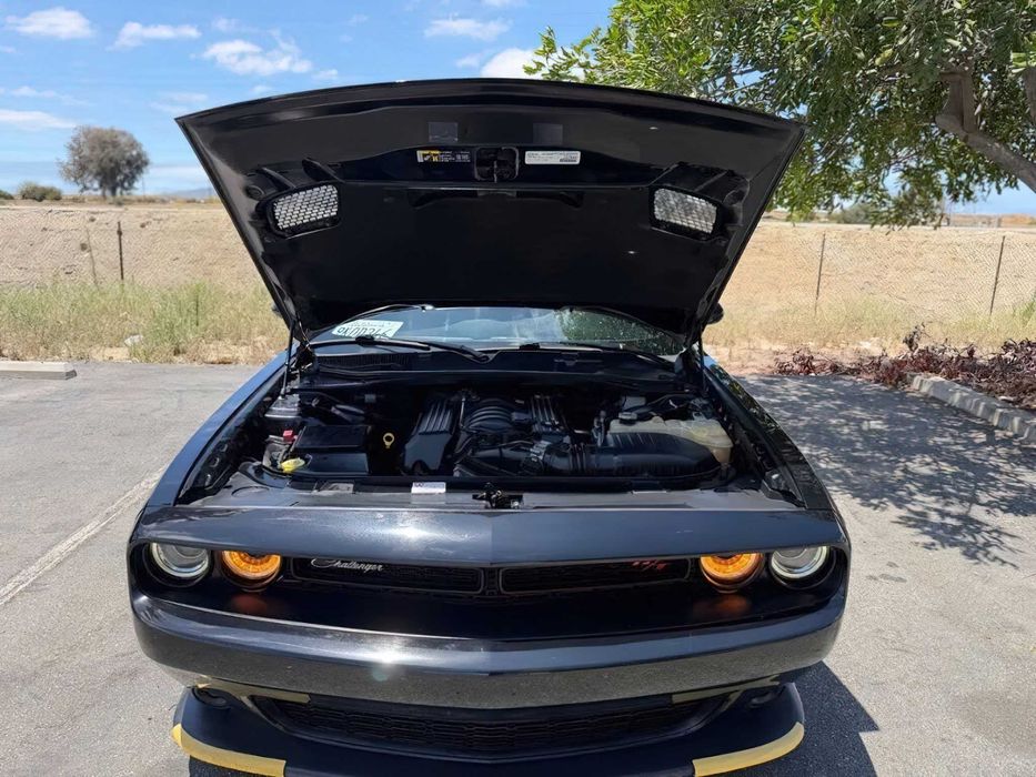 Dodge Challenger      2020
