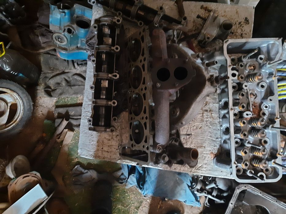 Продам блок двагателя ваз 2103
