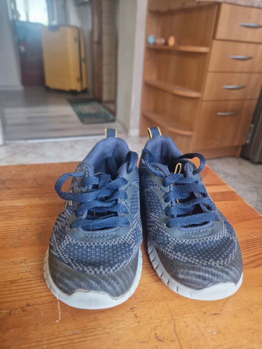 Adidasy chłopięce 27