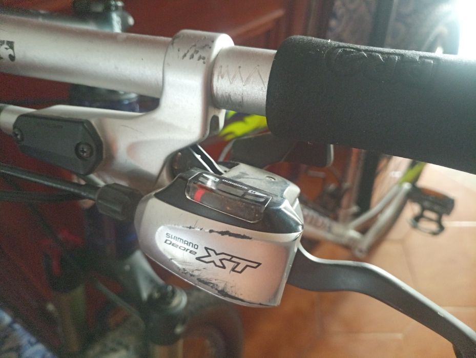 Bicicleta BTT montanha Merida Matts HFS Pro* -  quadro liga leve  - roda 26  - super equipada - pneus novos - Pouco usada