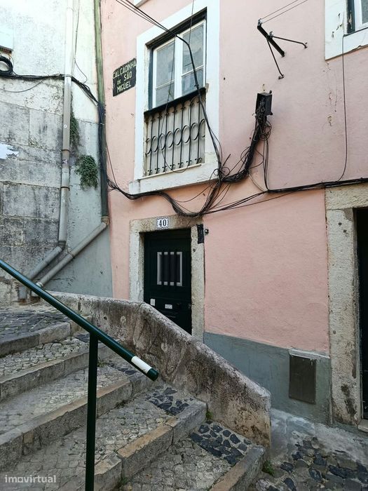 T1 ALfama ao metro de Santa Apolonia e Terreiro do Paço