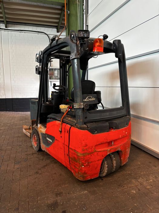 Wózek widłowy elektryczny Linde E16 2017 rok  | Triplex 4,4 m