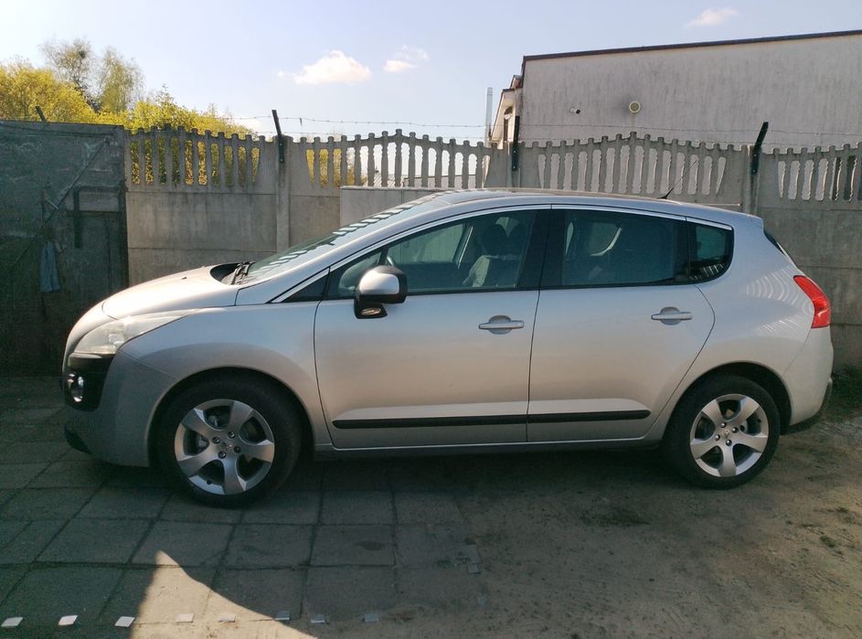 Peugot 3008 2010 rok