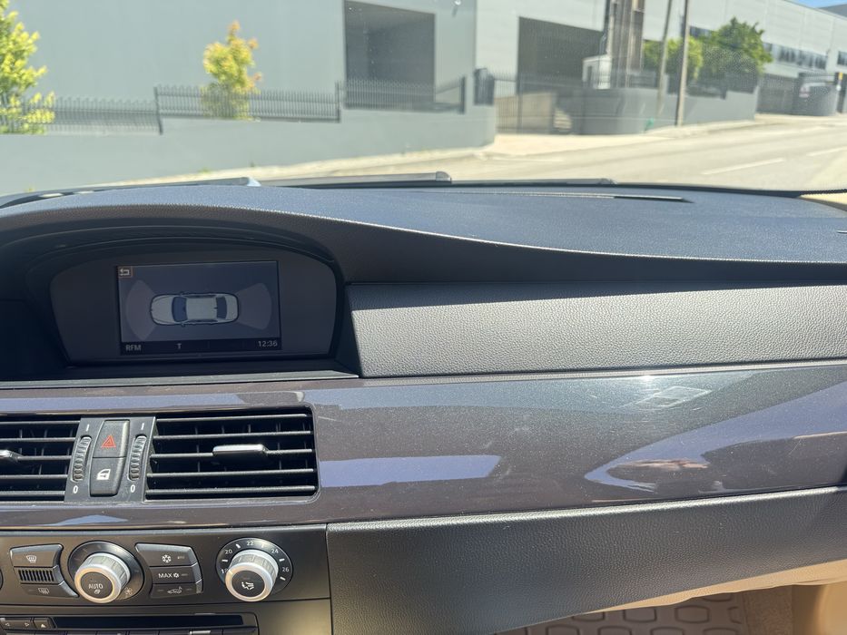 BMW 520D - 5 portas