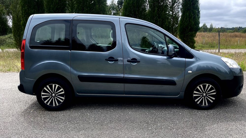 Peugeot Partner TEPEE 5-SEATS