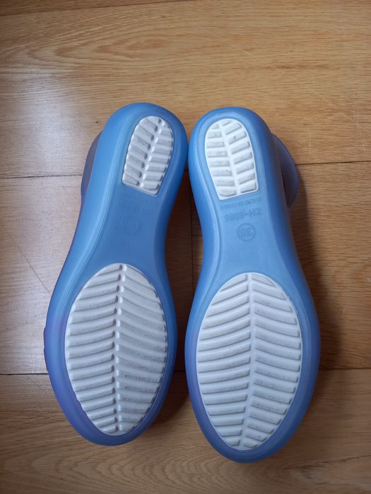 Vende-se sapatos novos, em gel, n38
