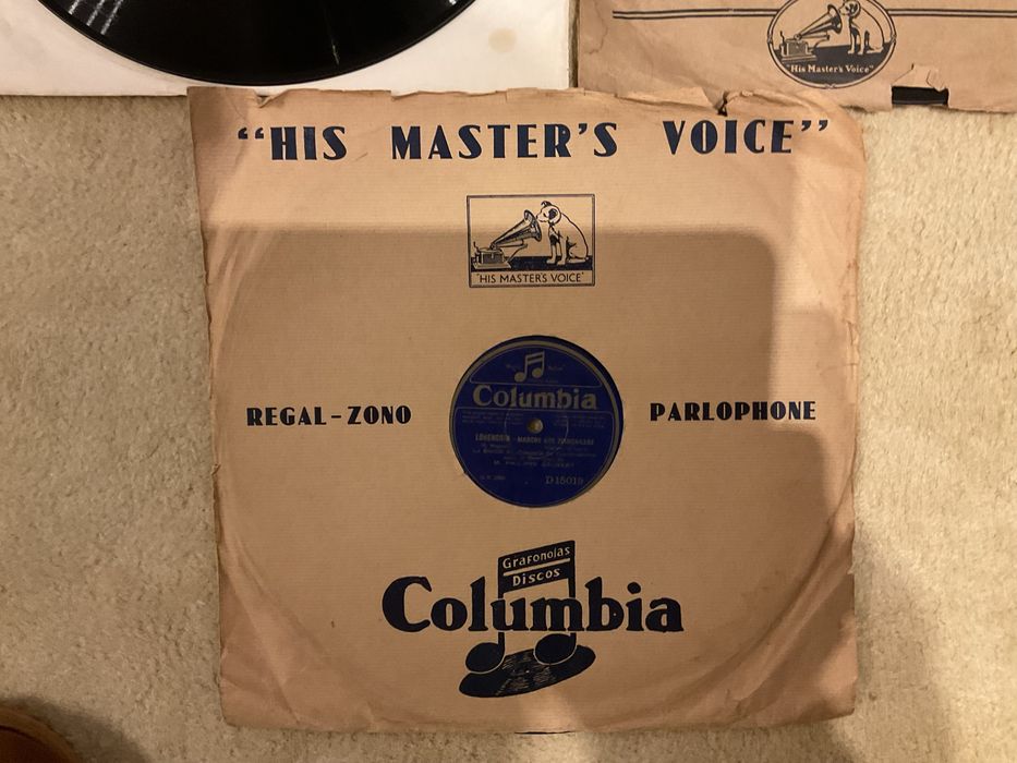 Três discos vinis antigos de 78 rotações editora Columbia