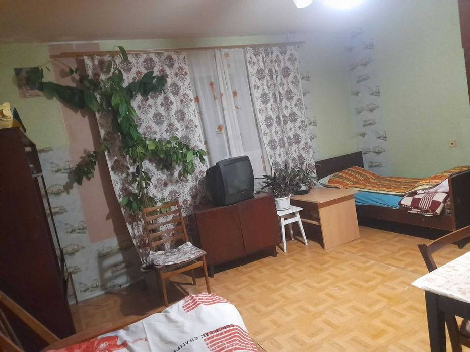 Оренда ізольованої кімнати на Сихові