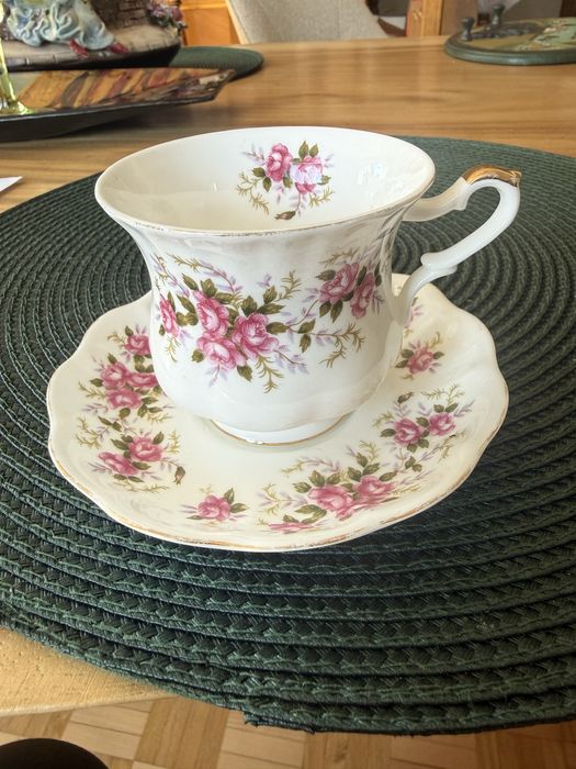 Royal Ascot vintage filizanka ze spodkiem