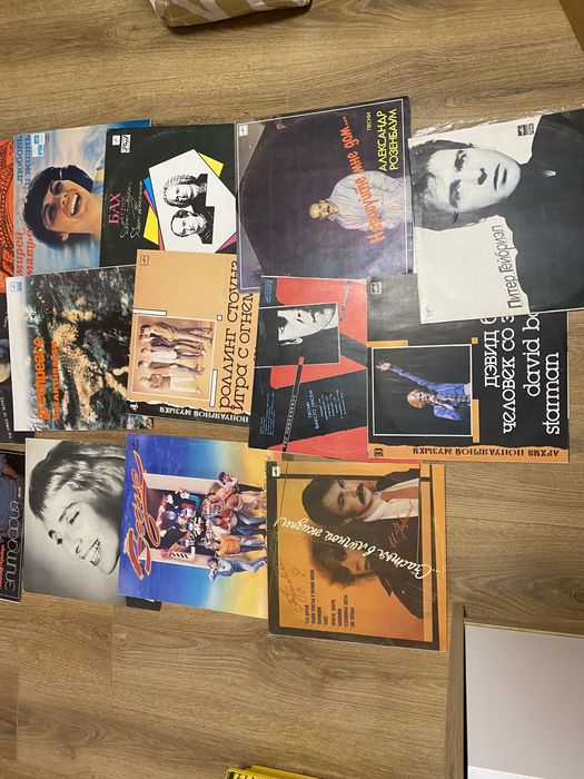 Популярные пластинки Madonna, Pink Floyd, Queen, DDT и просто для деко