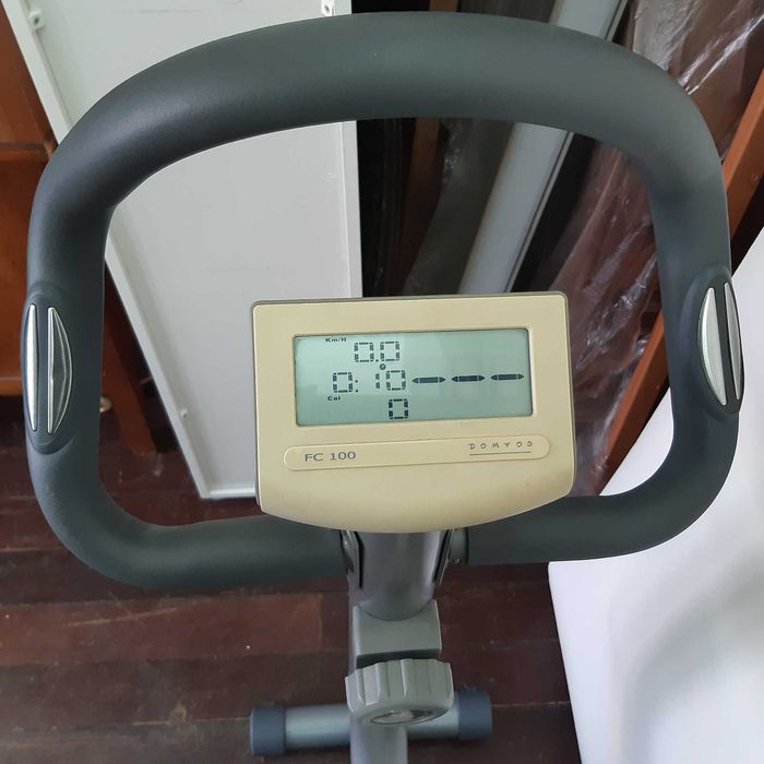 Aluguer Mensal de Bicicleta Estática Domyos FC100