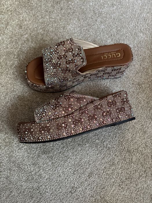 Klapki gucci 39 cyrkonie beżowe viral