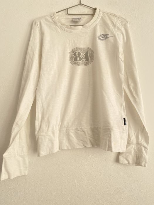 Biała bluzka z długim rękawem Nike rozmiar M Stan bardzo dobry