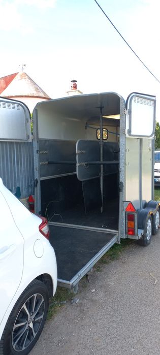 Reboque cavalos Iffor Williams