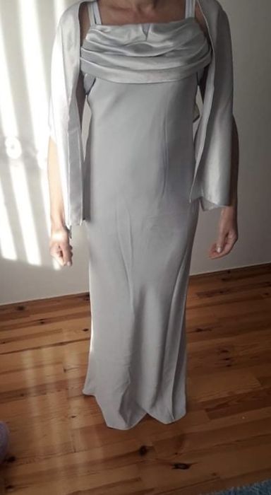 Dluga szara sukienka