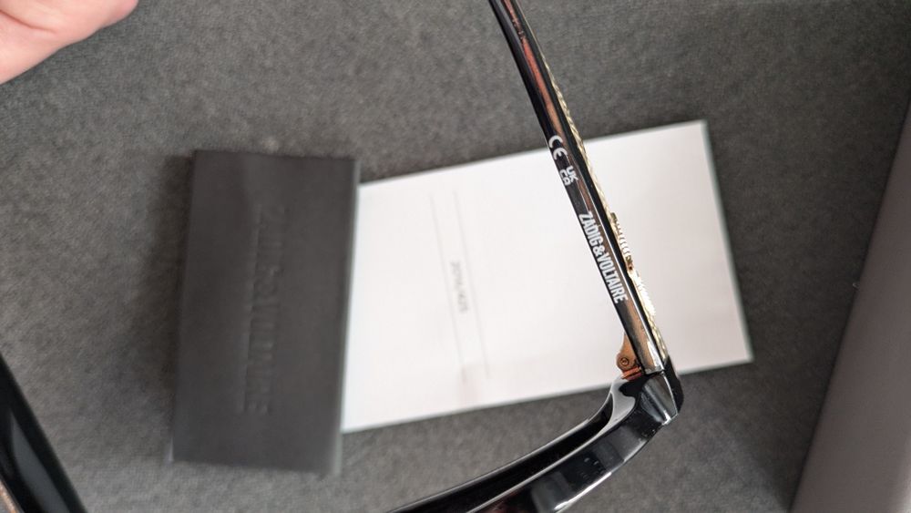 Okulary przeciwsłoneczne Zadig & Voltaire nowe czarne z etui