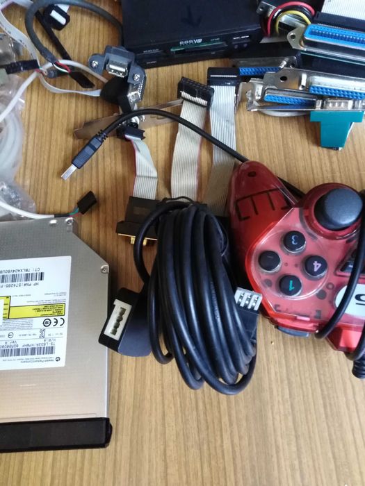 PC Czytniki kard kable i inne PC