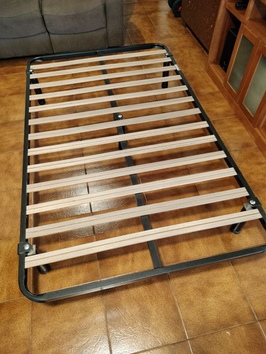 Cama de solteiro