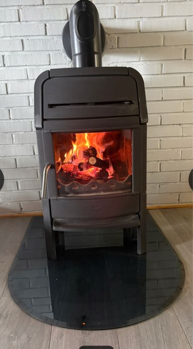 Jøtul F220 піч камін на дровах, топка буржуйка велика до100кв норвегія