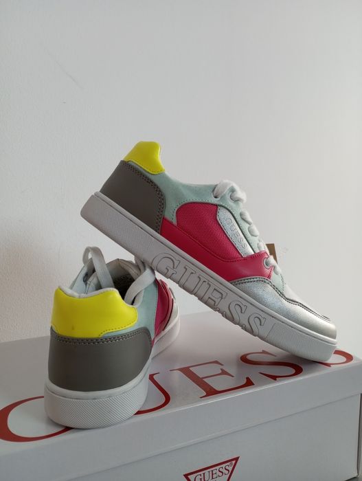 Obuwie Guess multicolor