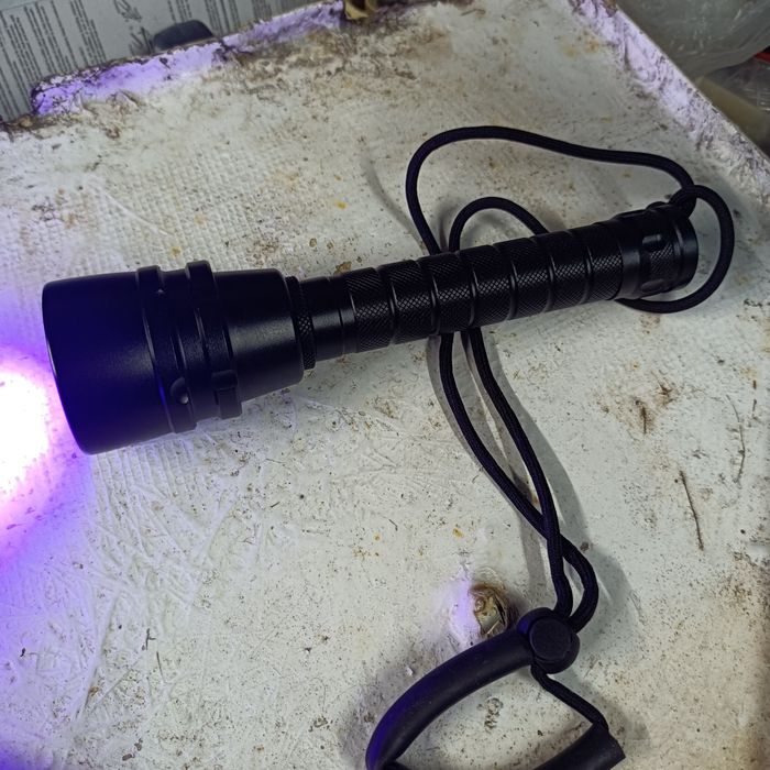 Lanterna de mergulho64751032350209122