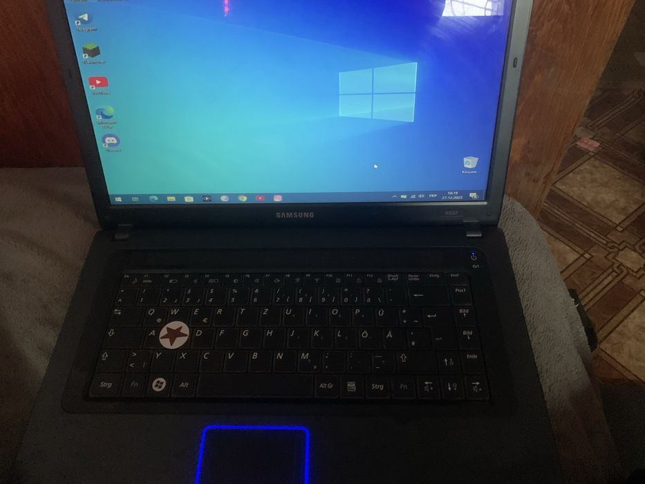 Продам ноутбук самсунг