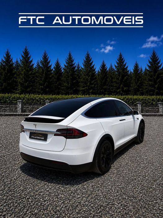 Tesla Model X 100D