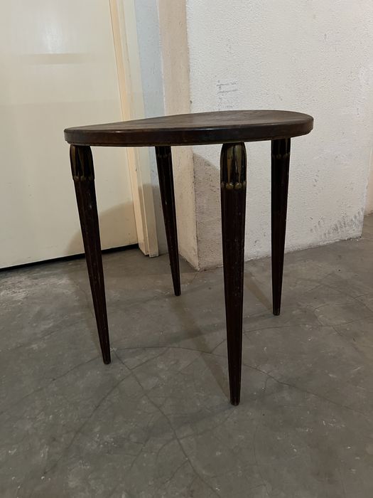 Meda de apoio de sala