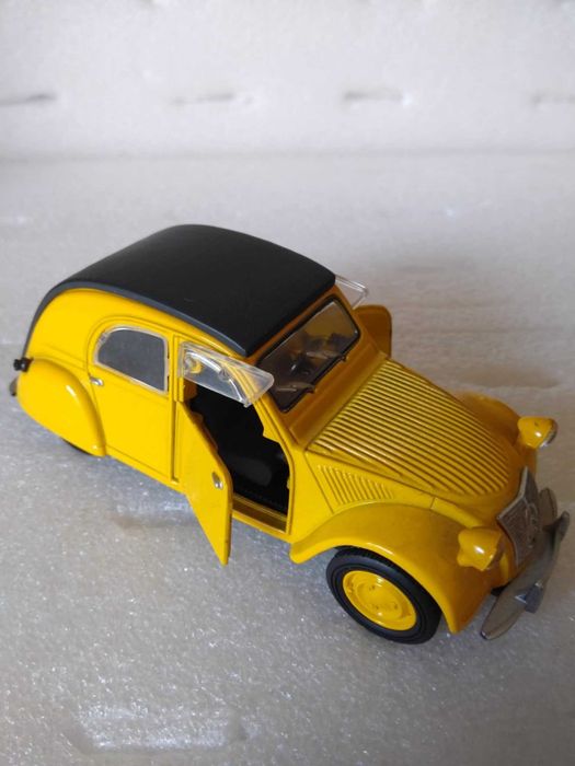 Miniatura Citroen 2 Cavalos de 1952 Novo.
