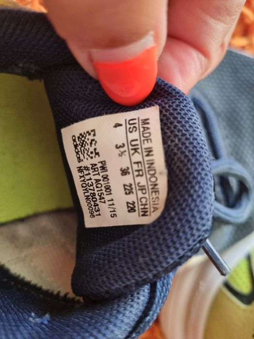 PORTES GRÁTIS - Ténis Desportivos Cloudfoam da Adidas (Nr36)