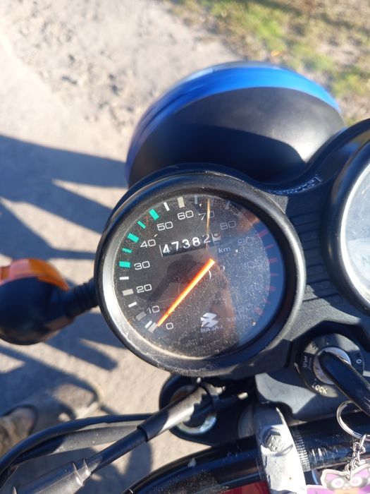 Bajaj boxer 100 електрик