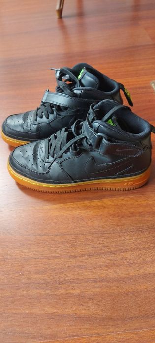 Ténis nike bota pouco usados