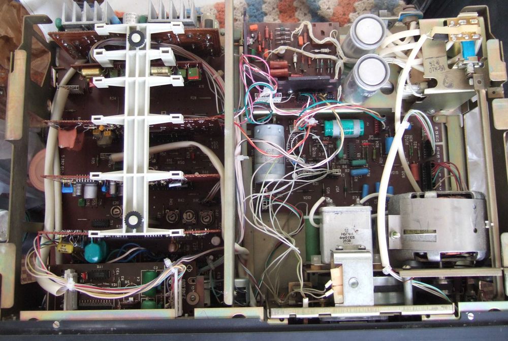 Магнітофон Маяк-233 стерео під профілактику. Працює, не копаний.