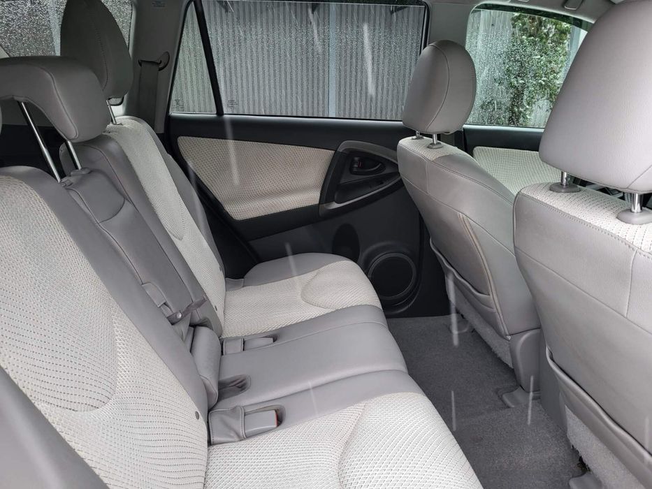 Toyota RAV 4 EV  Electric 41 .8 кВт