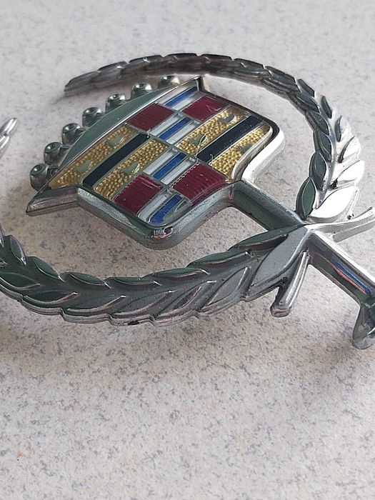 Stary emblemat auta Cadillac/lata 70siąte XXw.
