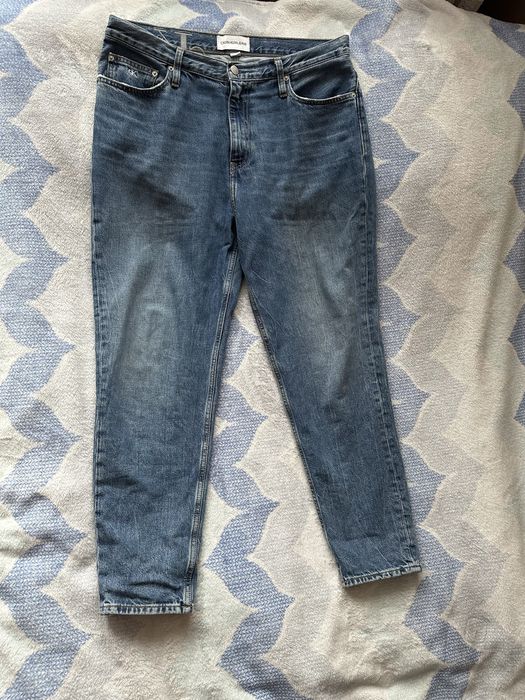 Jeansy Unisex Calvin Klein - model MOM JEANS W32