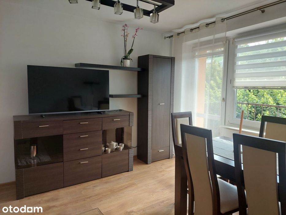 Ustawne mieszkanie 2 pokojowe z balkonem na 3p.