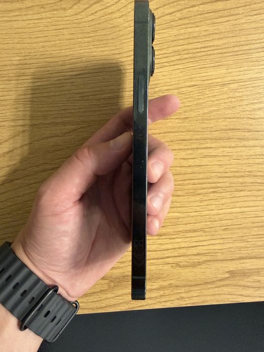 Продам iphone 13 pro max
