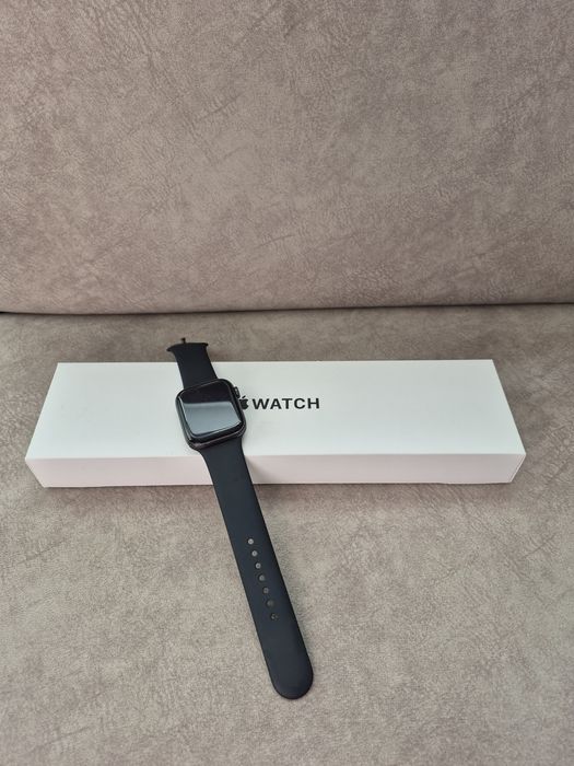 Apple Watch SE 44 mm