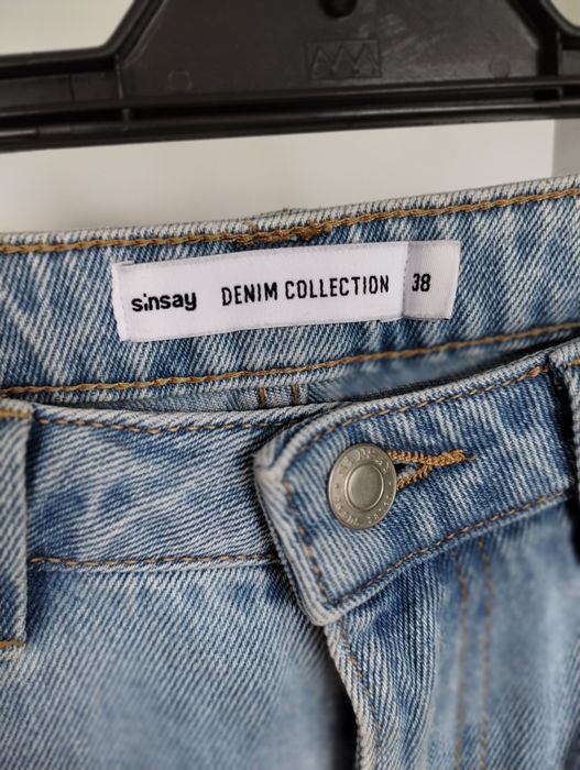 Jeansy z dziurami  Sinsay