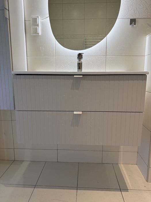Szafka z umywalką i baterią Mirano Listrado wisząca 60 cm kaszmir